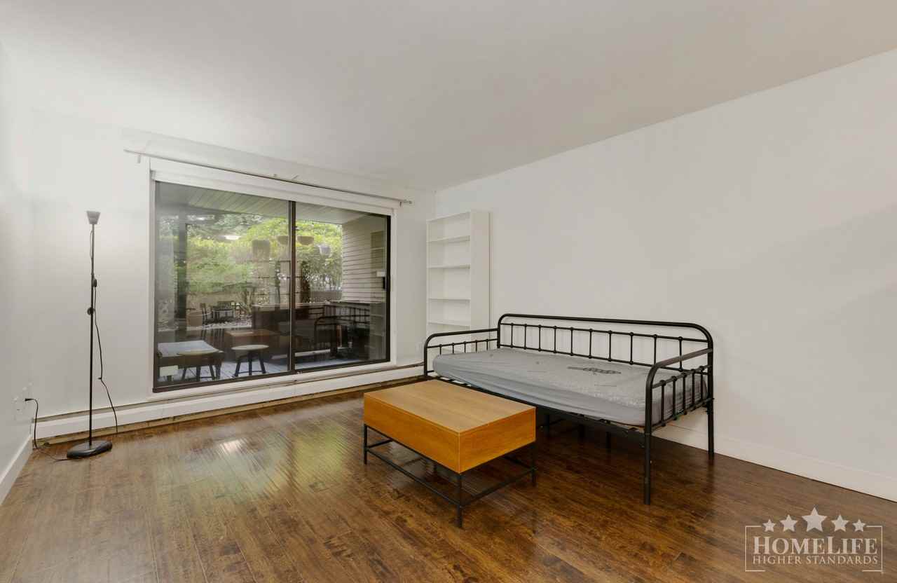 10644 151a St - Photo 2 of 14