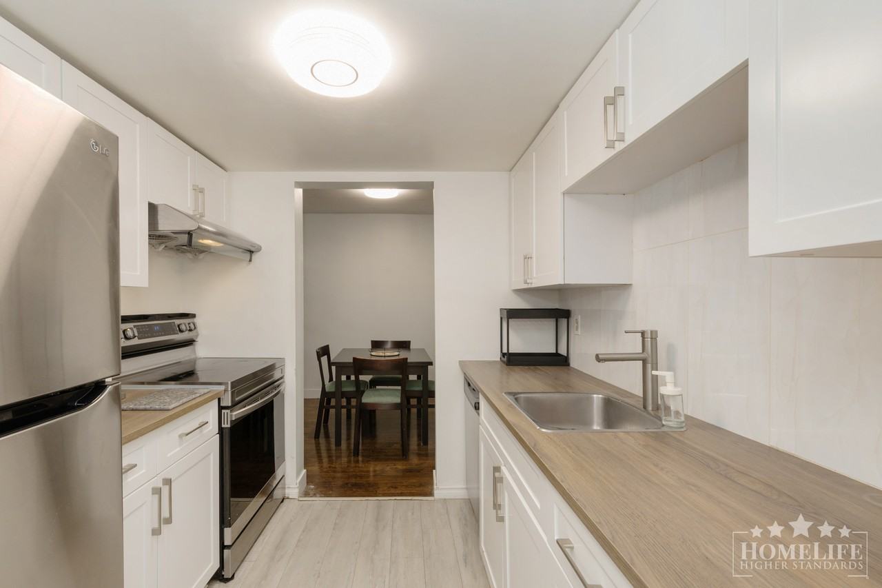 10644 151a St - Photo 6 of 14