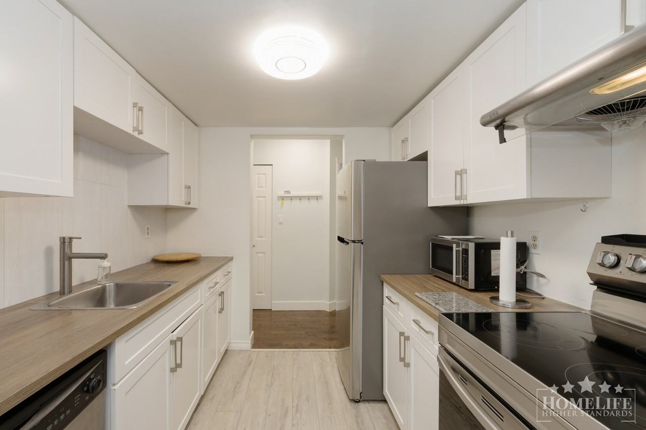 10644 151a St - Photo 7 of 14