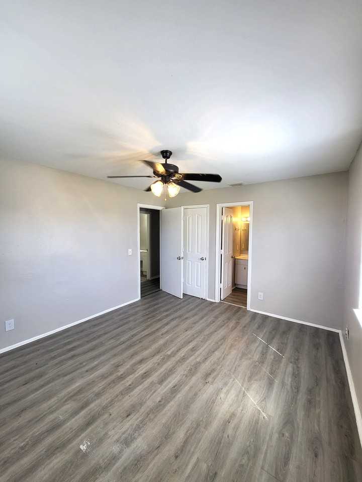 3218 16th St Sw #1 - Photo 6 of 14