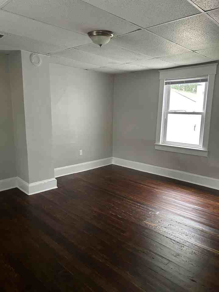 26 Jackson Ave #26 - Photo 3 of 10