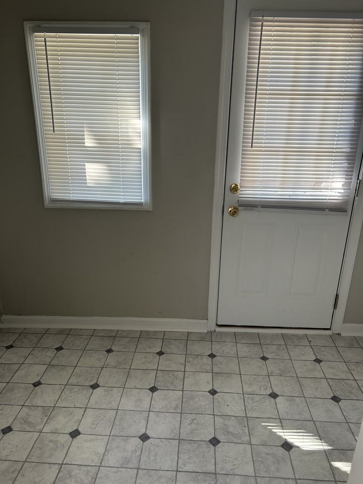 26 Jackson Ave #26 - Photo 6 of 10
