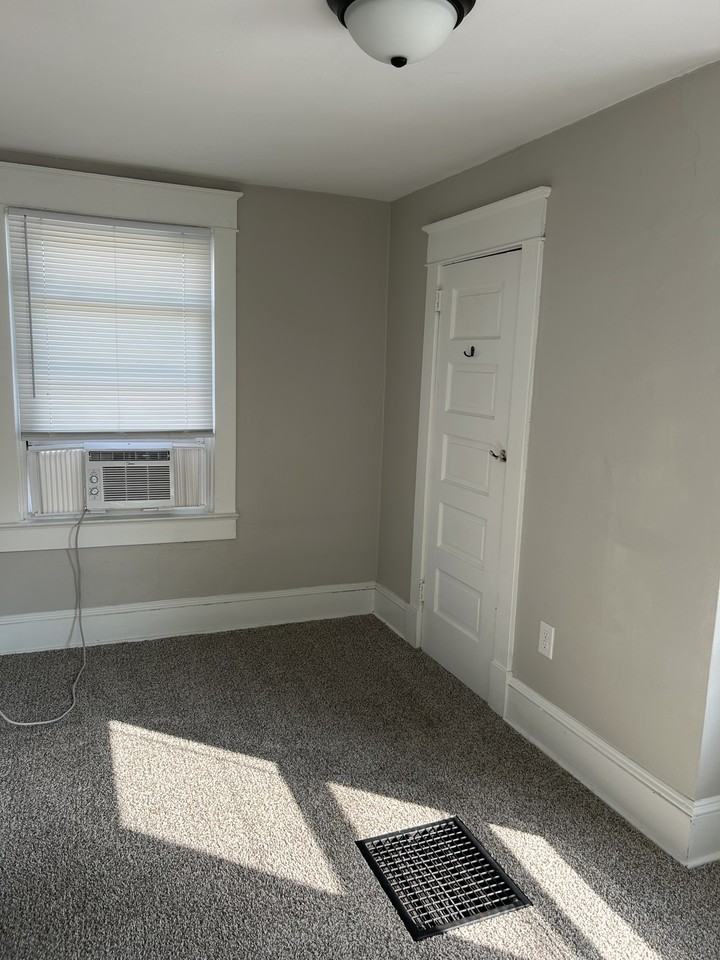 26 Jackson Ave #26 - Photo 7 of 10