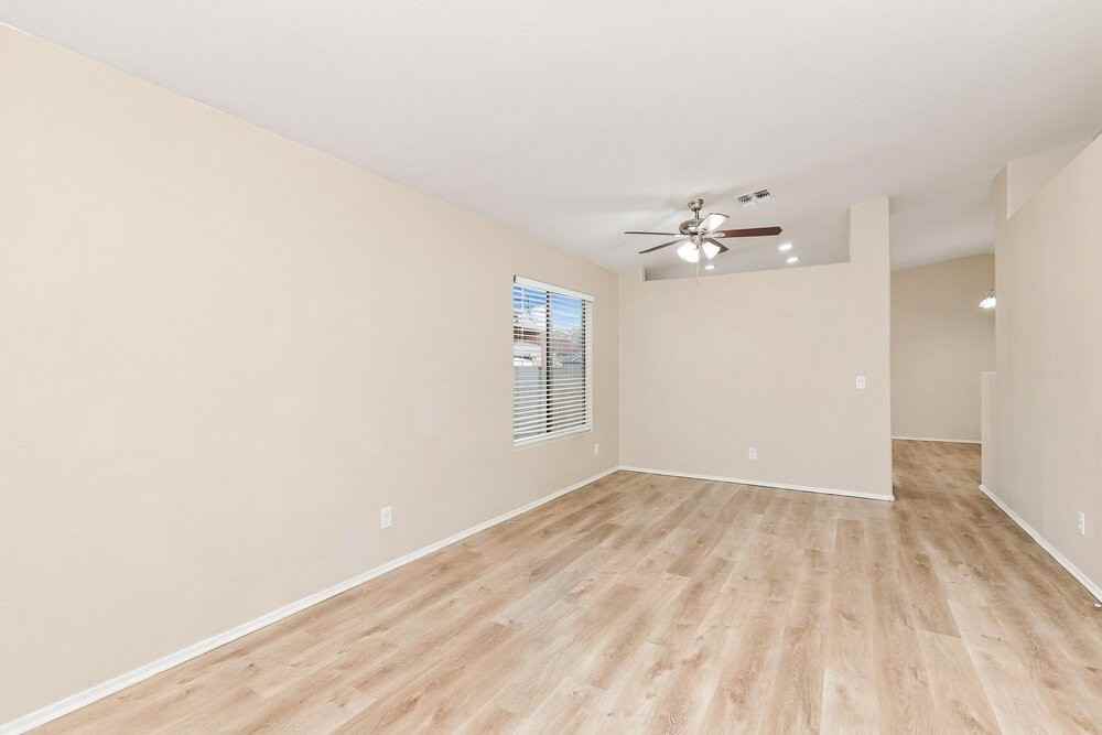 6586 W Blythe Pl - Photo 4 of 16
