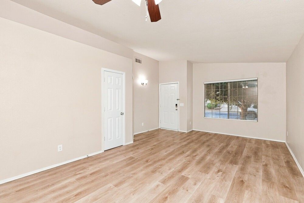 6586 W Blythe Pl - Photo 5 of 16