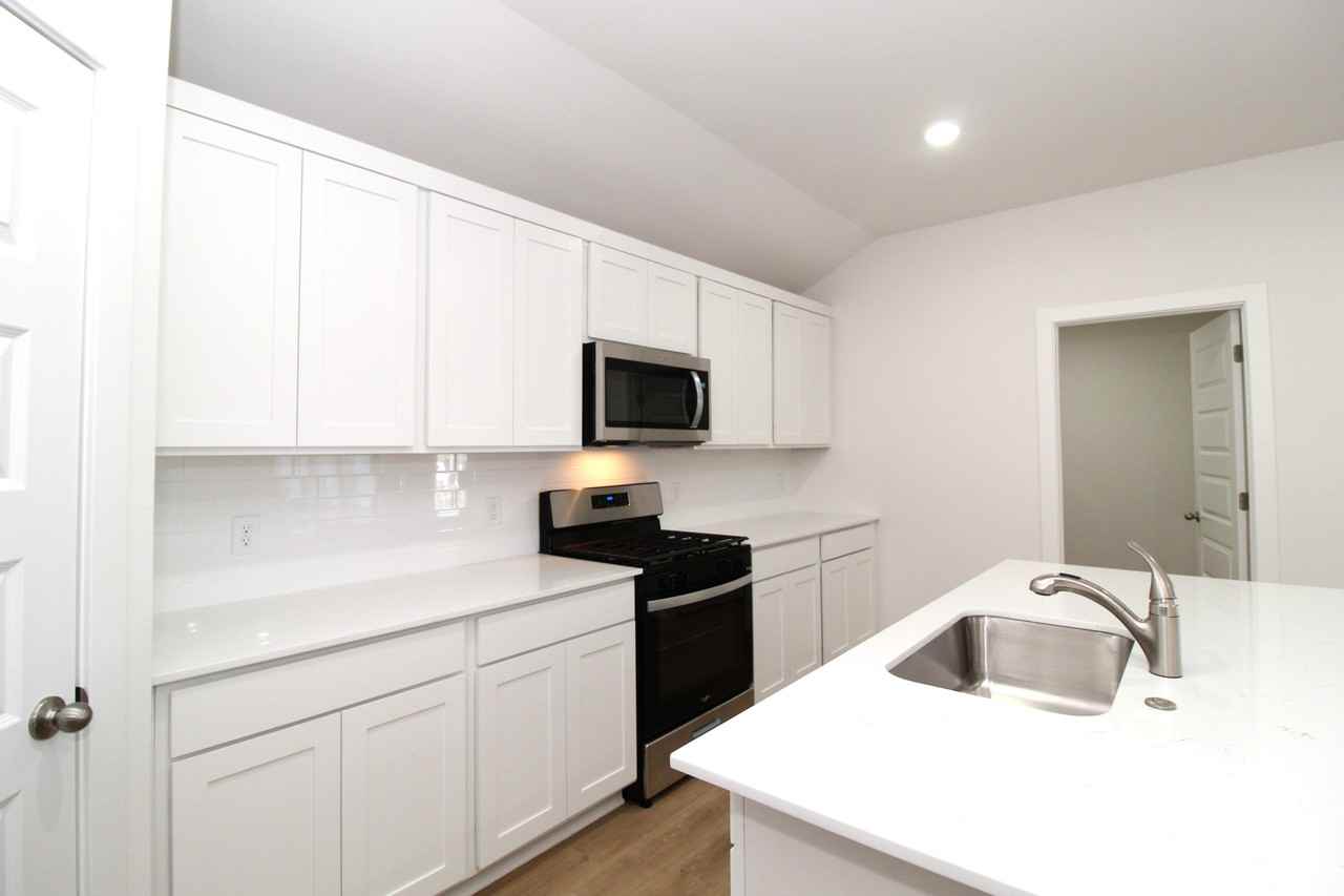 4554 W Canyon Run Dr #1 - Photo 7 of 25