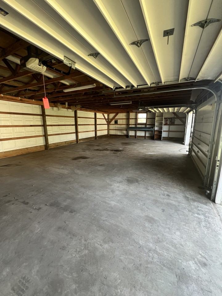 10736 Camp St #1 - Photo 3 of 4