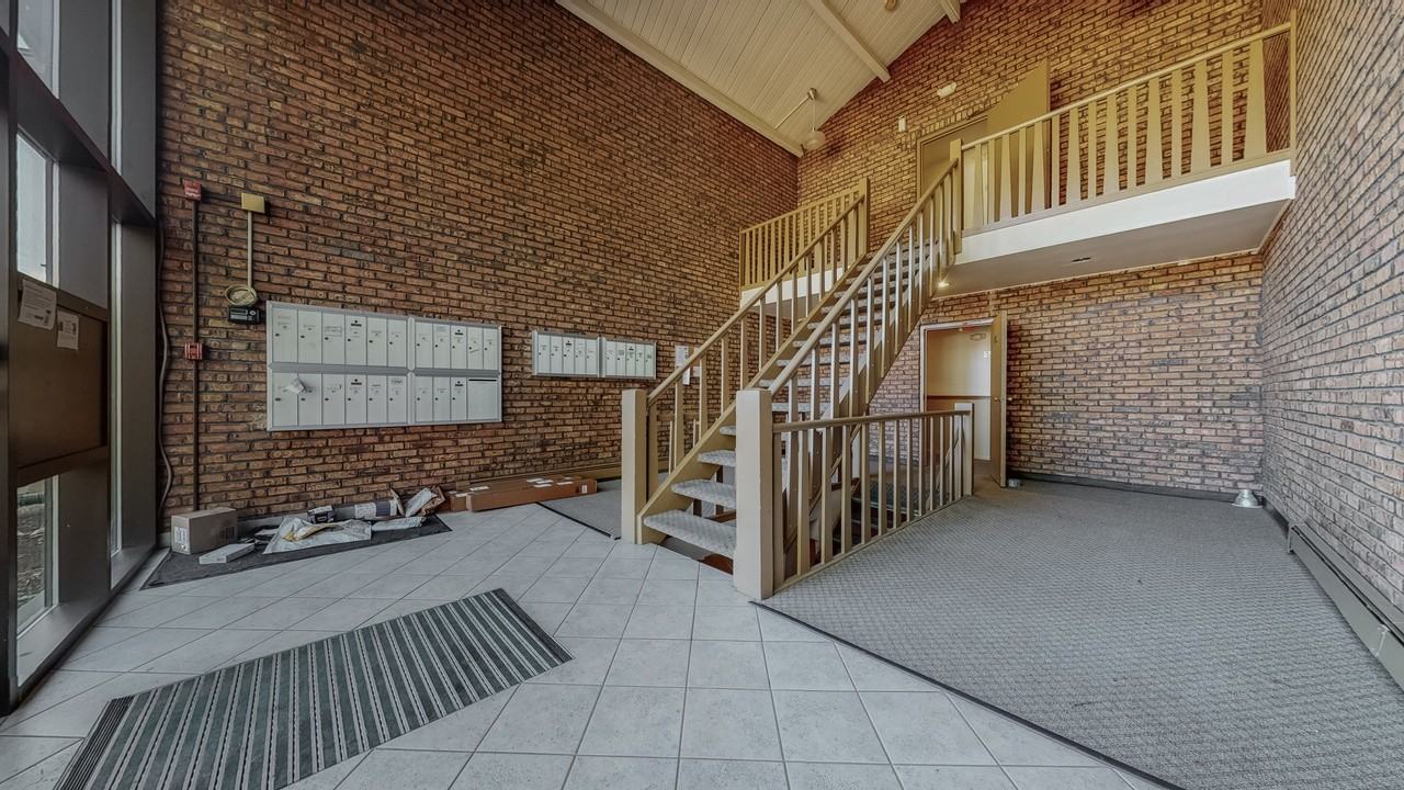 7410 Brookdale Drive - 1Unit 113 #1 - Photo 3 of 10