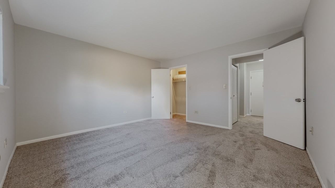 7410 Brookdale Drive - 1Unit 113 #1 - Photo 6 of 10