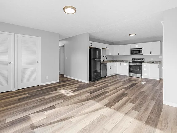 2526 Birk Dr #1 - Photo 3 of 10