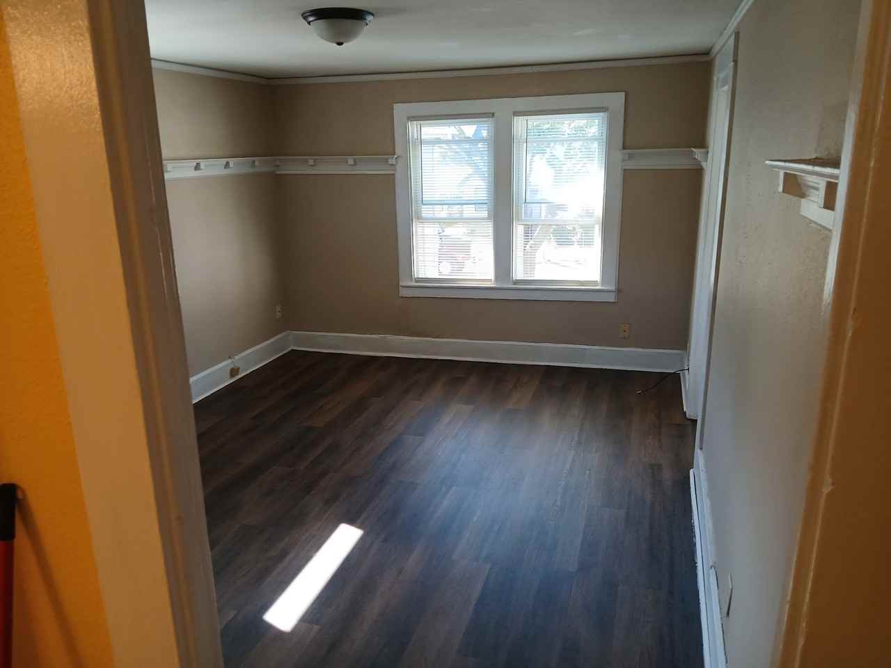 1724 S 88th St #3 - Photo 3 of 5
