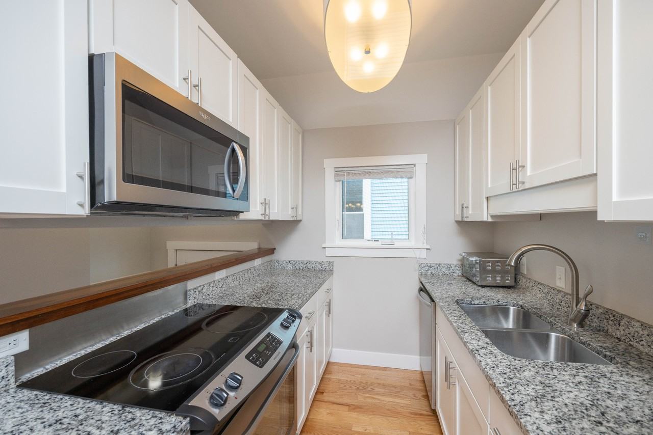 827 E University Ave #2 - Photo 3 of 16