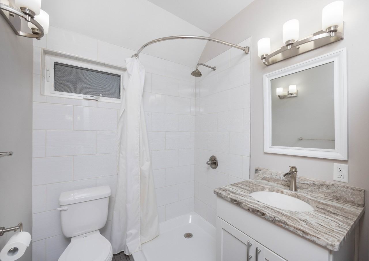 827 E University Ave #2 - Photo 7 of 16