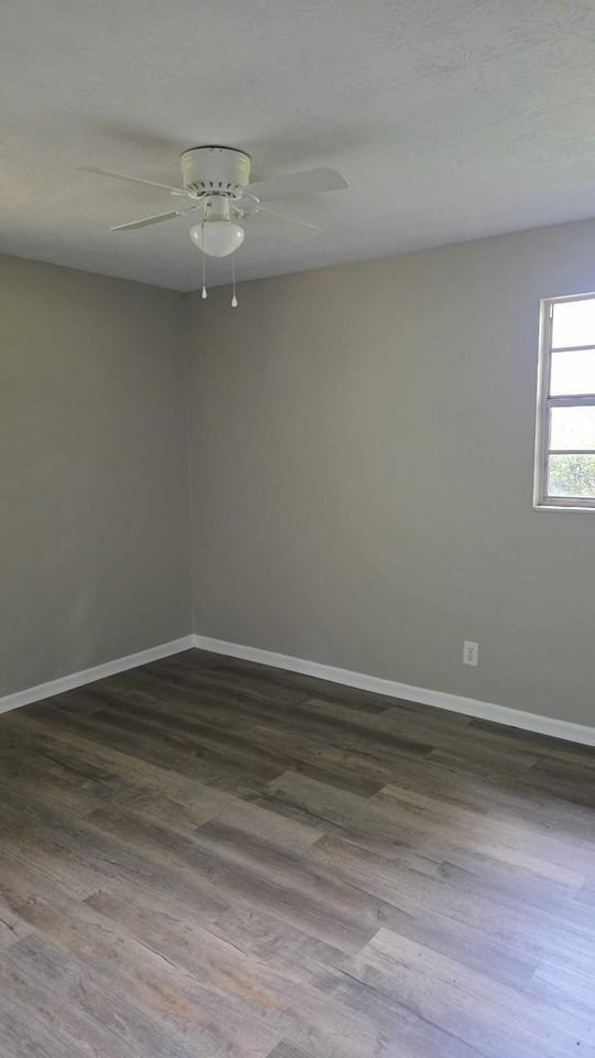 460 S East St #460 - Photo 5 of 7