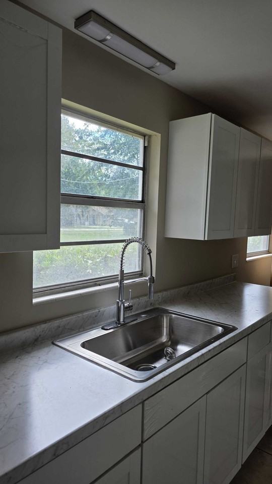 460 S East St #460 - Photo 6 of 7