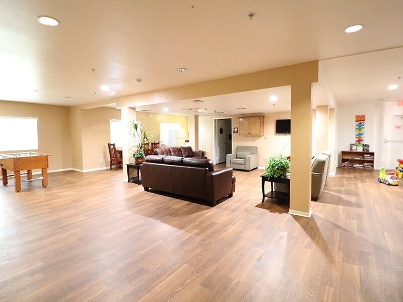 12100 Sheldon St - Photo 6 of 17