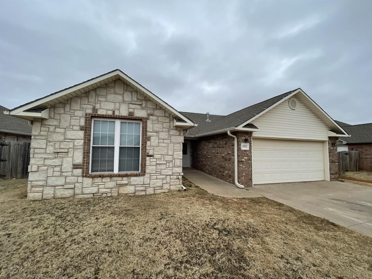 1102 Lauren Ln #1