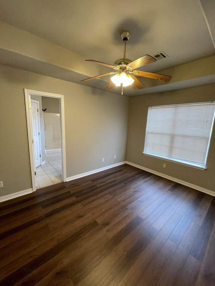 1102 Lauren Ln #1 - Photo 7 of 11