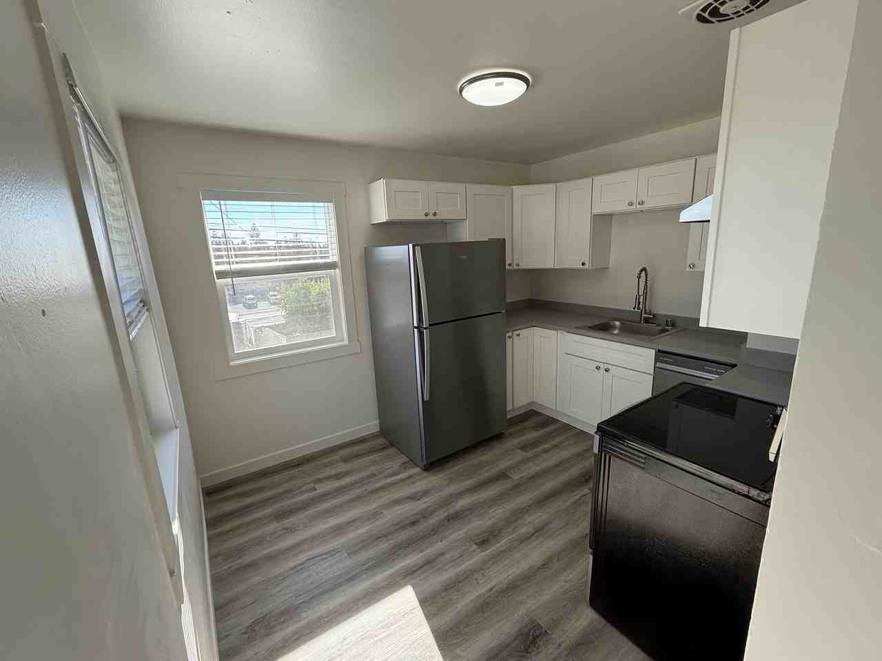 1221 2nd StreetWebster Apartments #1221 - Photo 2 of 10