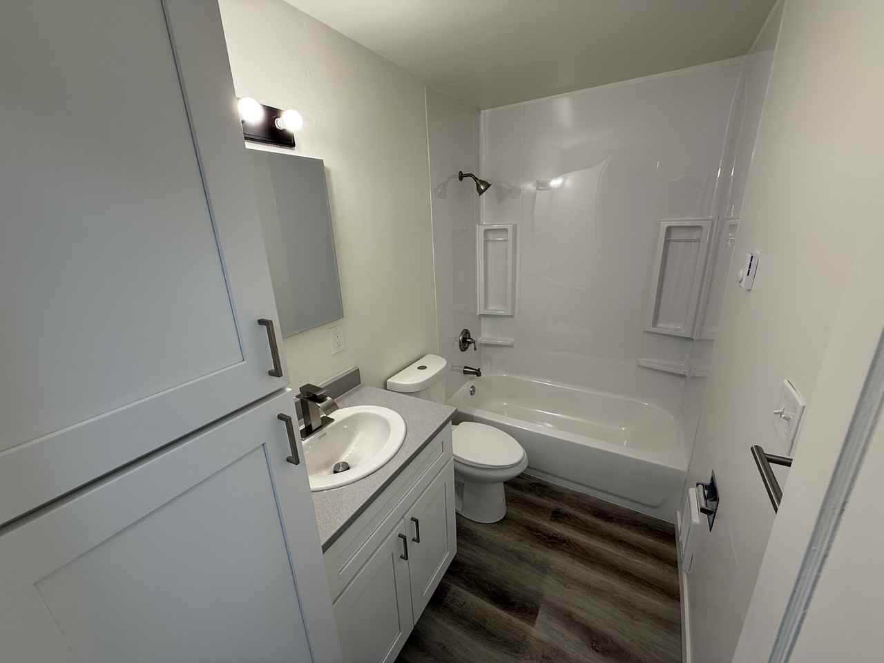 1221 2nd StreetWebster Apartments #1221 - Photo 7 of 10