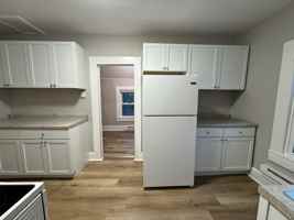 featured image of 324 1/2 Platt St #3