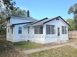 featured image of 1108 S Harris Ave #1