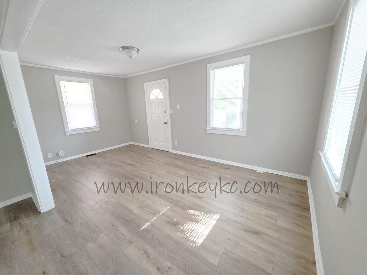 1108 S Harris Ave #1 - Photo 6 of 28