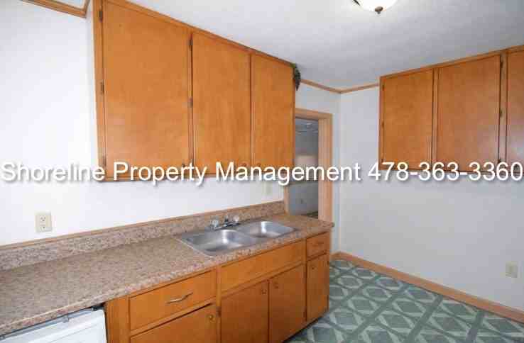118 Park Ave #1 - Photo 2 of 12