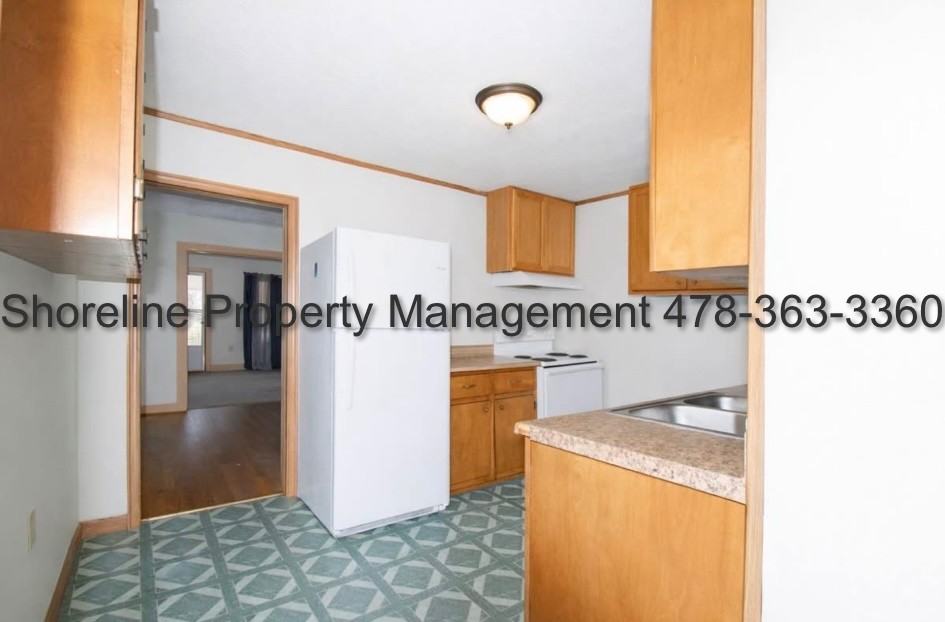 118 Park Ave #1 - Photo 4 of 12