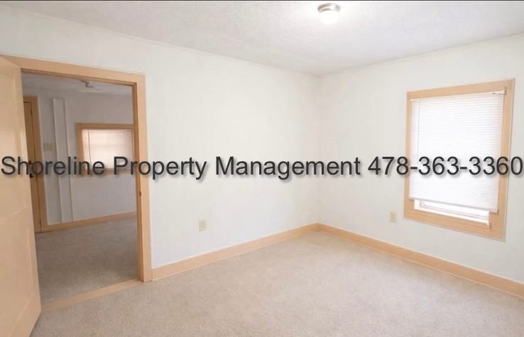 118 Park Ave #1 - Photo 5 of 12