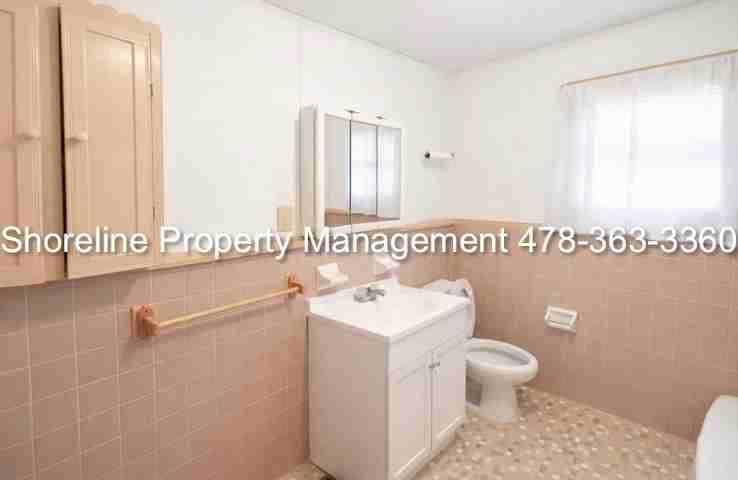 118 Park Ave #1 - Photo 6 of 12