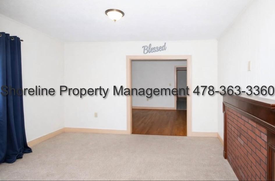 118 Park Ave #1 - Photo 7 of 12