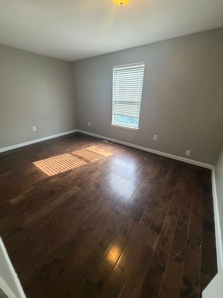 1618 W Diamond St #1 - Photo 6 of 14