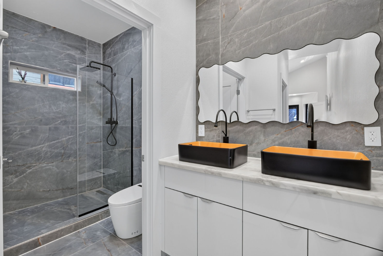 16520 Huron Dr #1 - Photo 4 of 12