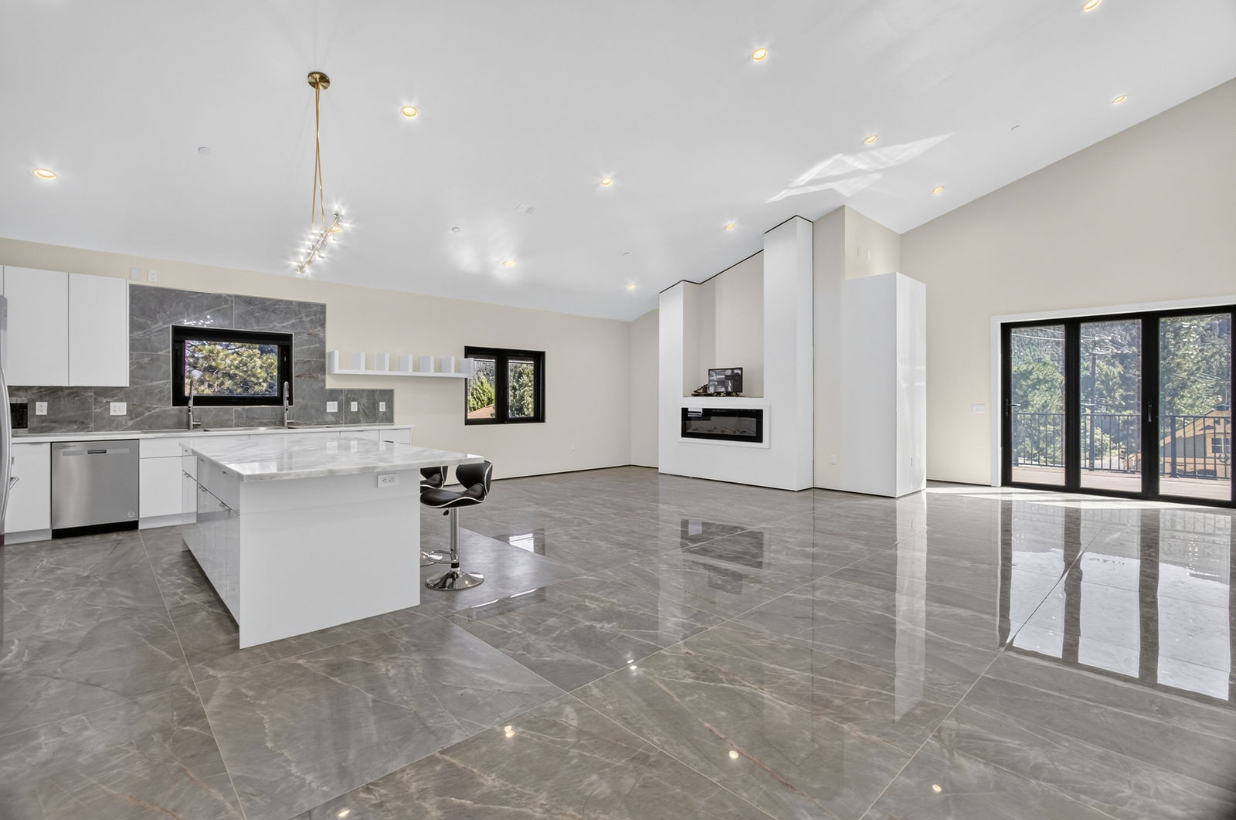 16520 Huron Dr #1 - Photo 5 of 12