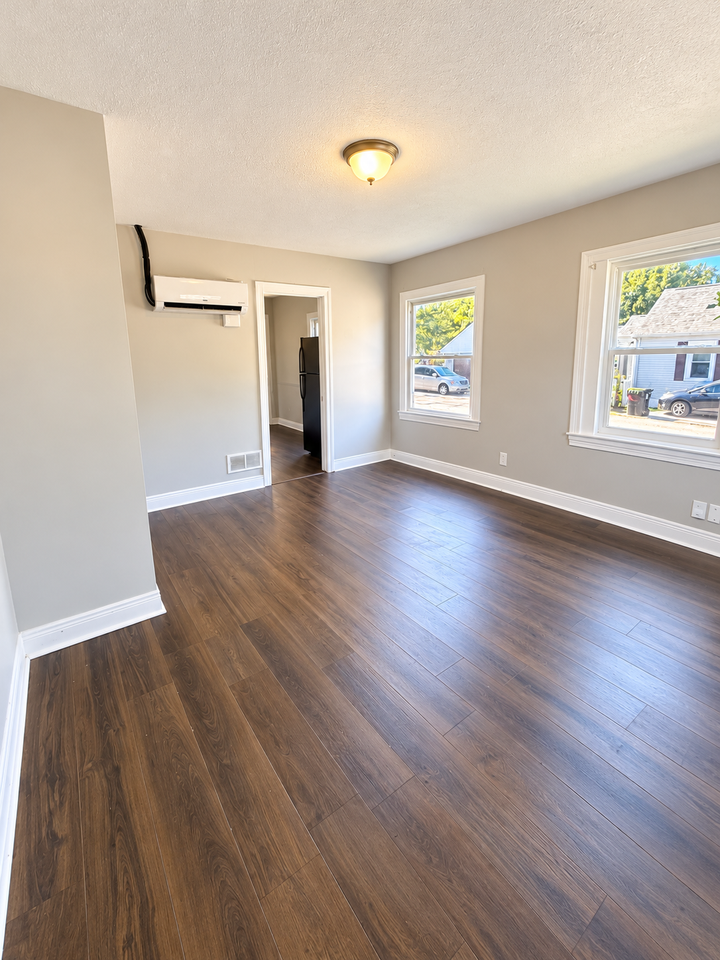 834 Camden Ave #1 - Photo 4 of 17