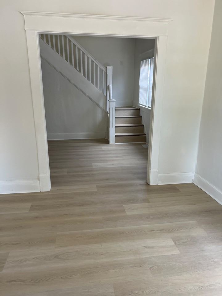 134 S 4th Ave #1 - Photo 2 of 18
