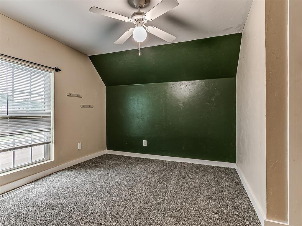 1218 W Noble Ave #1 - Photo 5 of 9