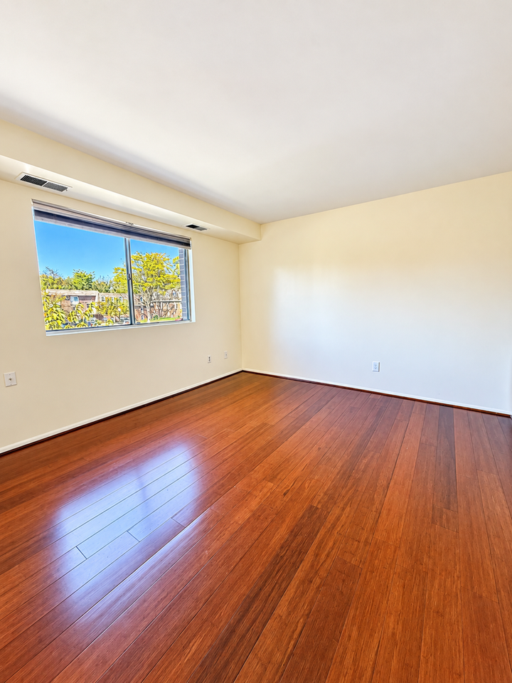 12001 Tarragon Rd #L - Photo 2 of 10