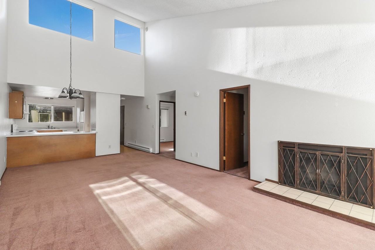 395 S Oak Harbor St #202 - Photo 4 of 13
