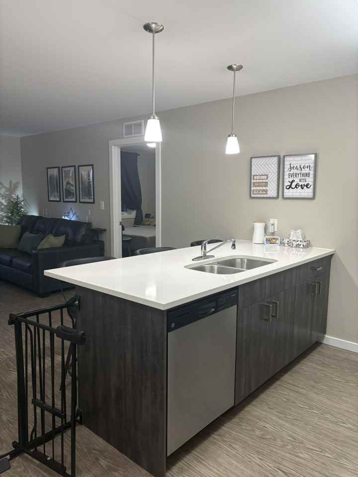 711 Sterling Lyon Pky - Photo 3 of 13