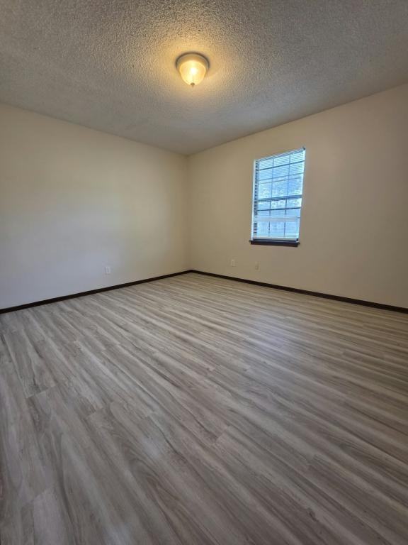 8630 Lane Ave - Photo 6 of 12