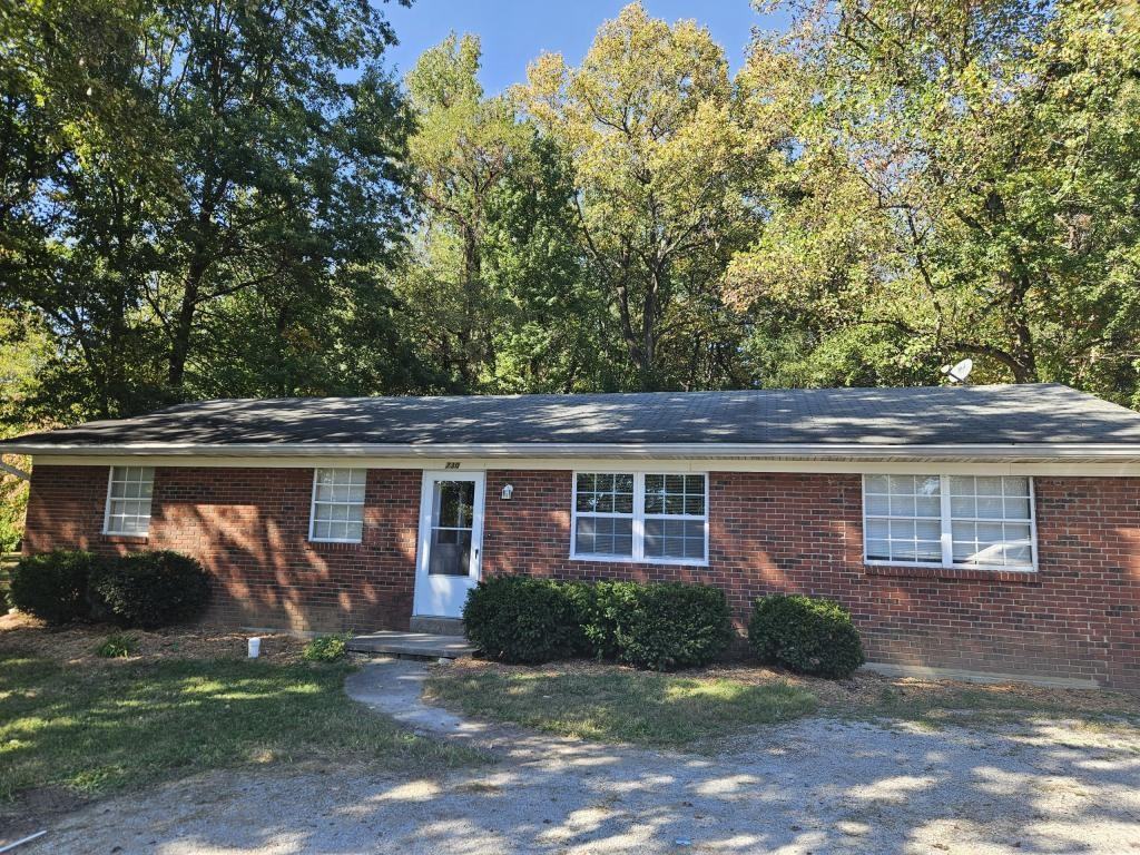 730 Hausfeldt Ln - Photo 2 of 16