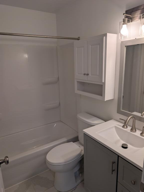 1826 Sunnyside Dr Apt 8 - Photo 3 of 16