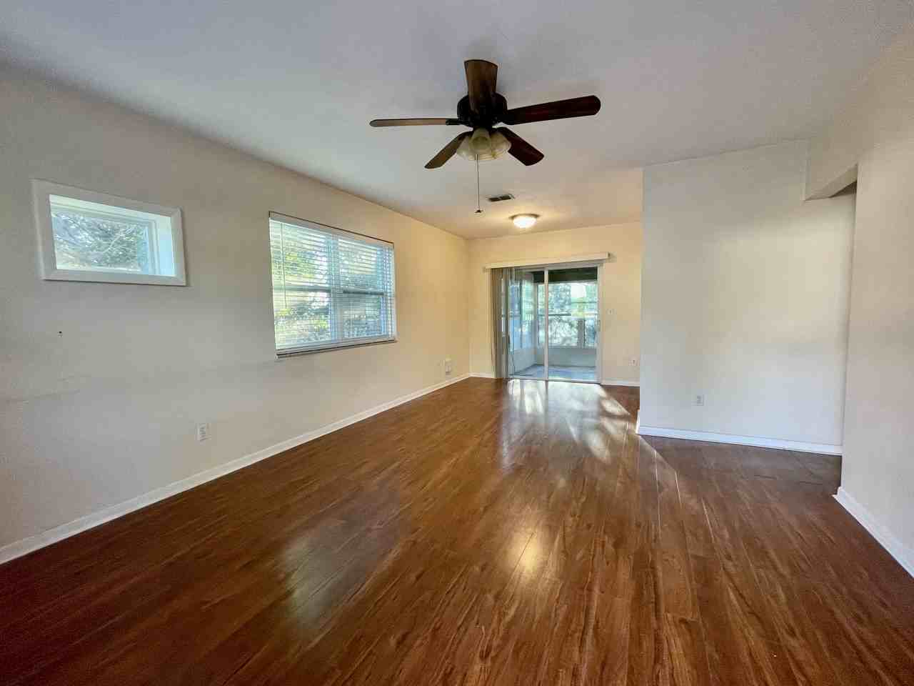 1061 Marlow Ave - Photo 6 of 18