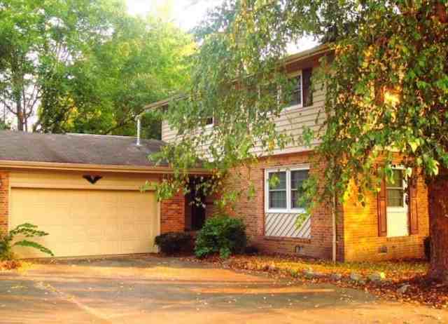 1708 Aydlett Cir - Photo 2 of 3