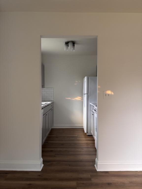 52 Clifford Rd Apt C - Photo 2 of 12