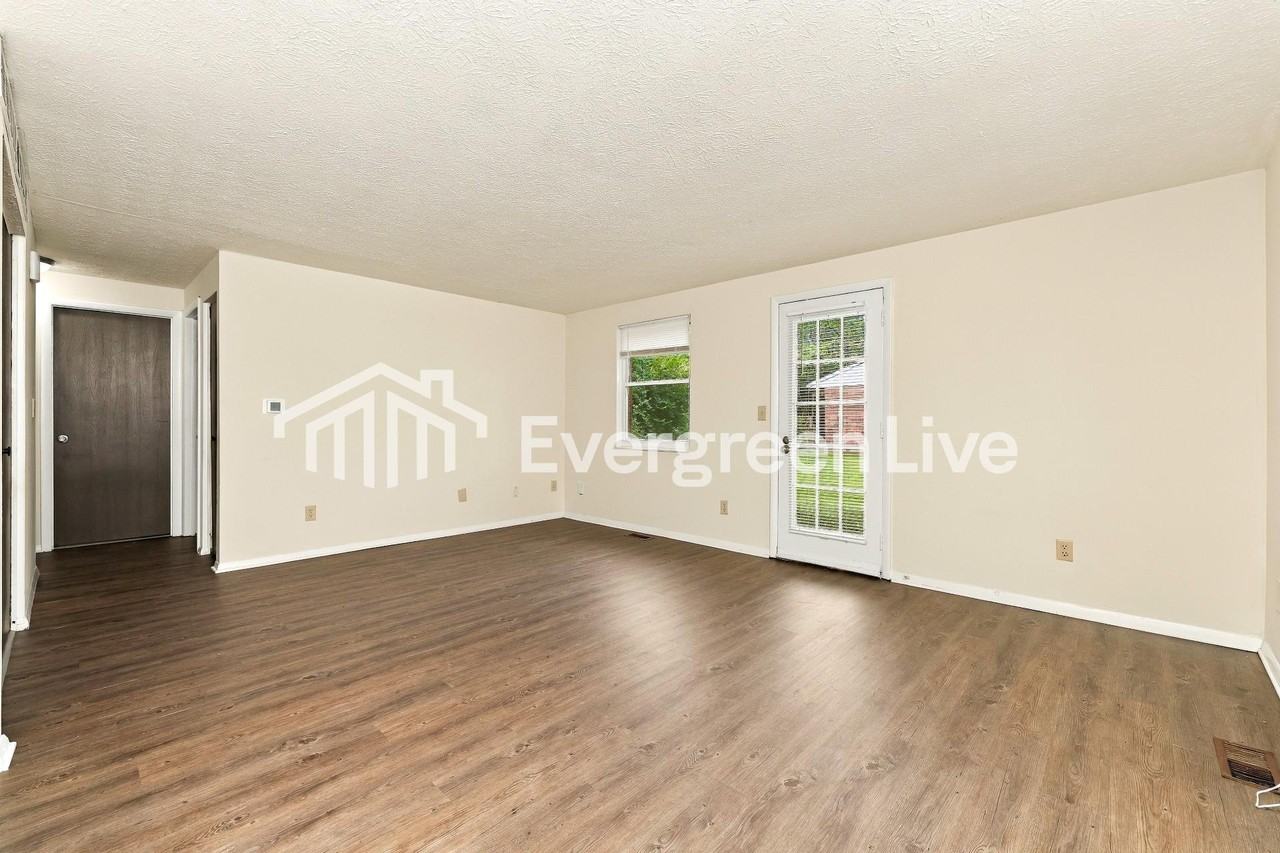 8139 Mount Mckinley Dr - Photo 3 of 15