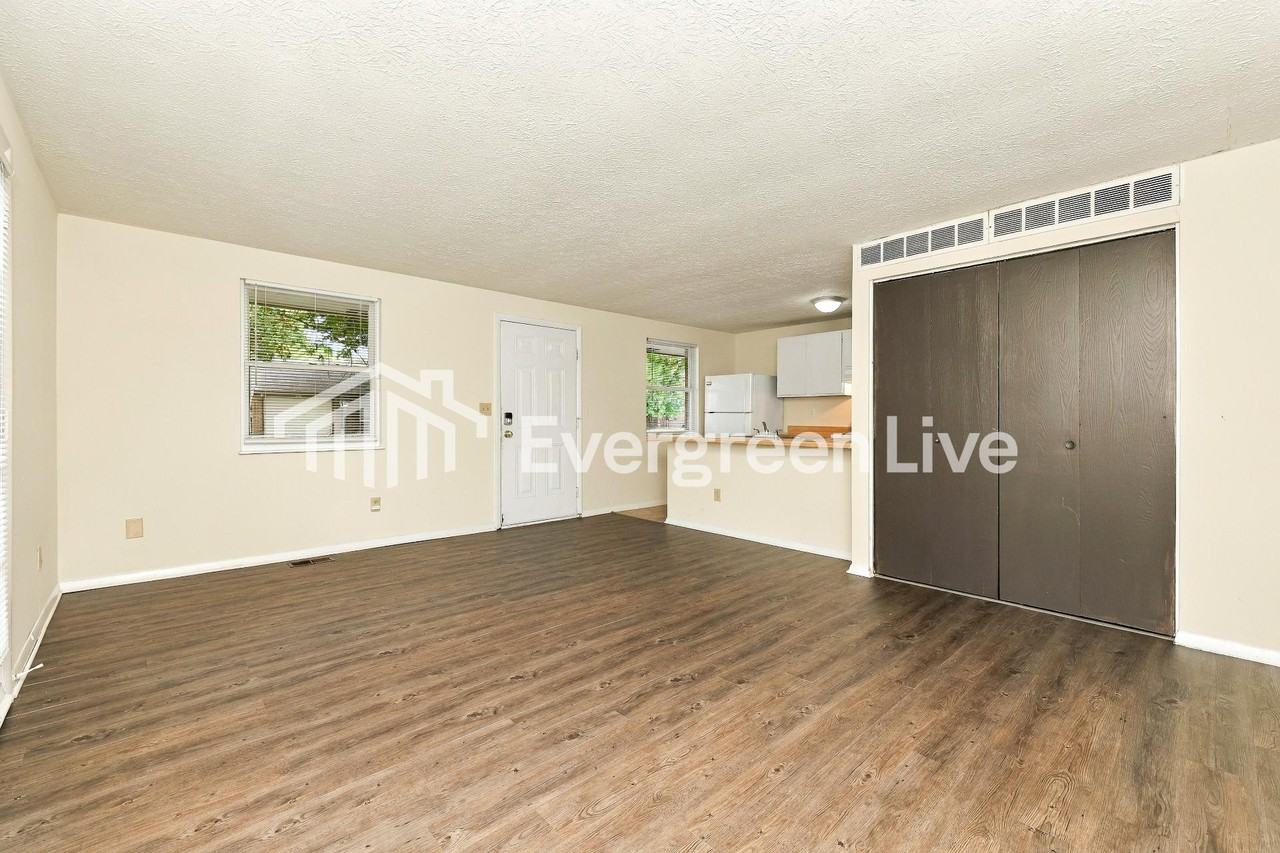 8139 Mount Mckinley Dr - Photo 5 of 15