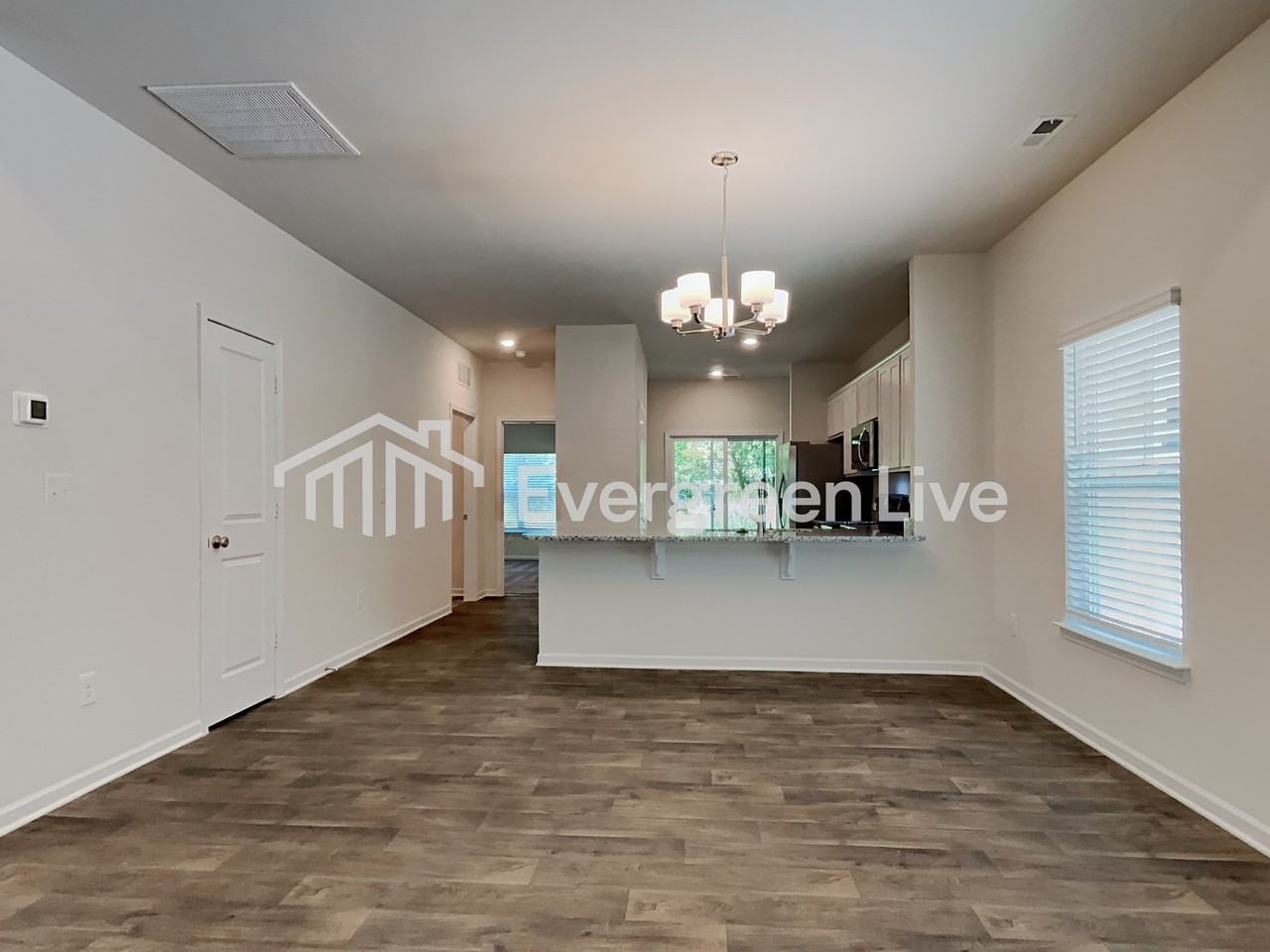 2411 Wishing Well Cir - Photo 3 of 16